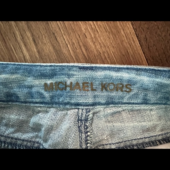 Michael Kors distressed jean shorts size 0 - Picture 6 of 7